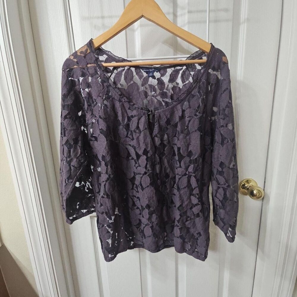 American Eagle Outfitters Gray Floral Lace Tie-Neck 3/4 Sleeve Top